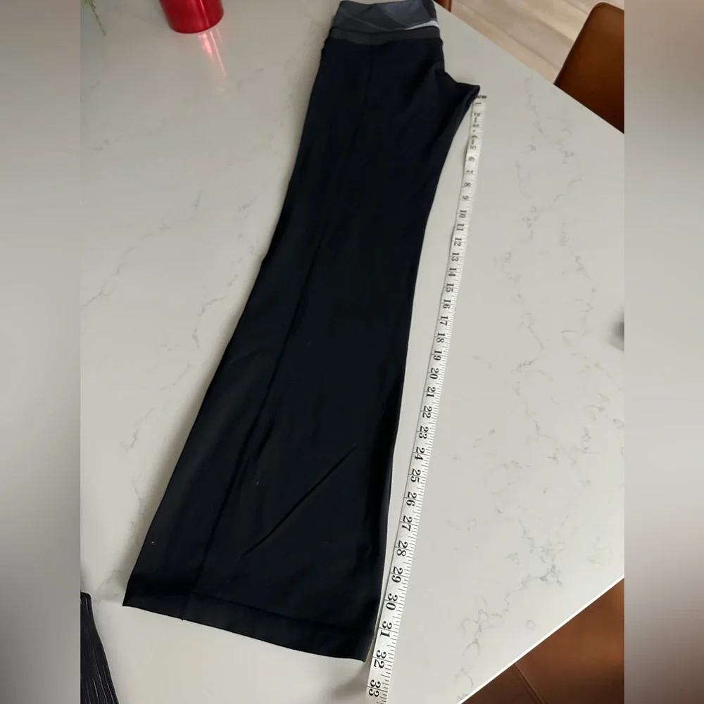 OLD SCHOOL LULULEMON Grove pants Size 8 - Picture 7 of 7
